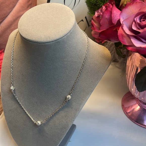 SWAROVSKI 🦢 CRYSTAL CLUSTER BALL VINTAHE NECKLACE - Picture 5 of 10